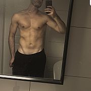 Tomoyko - mężczyzna, 26 lat, Poznań