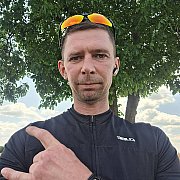 Kjejdjdididi - mężczyzna, 39 lat, Poznań