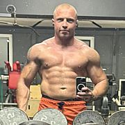 Adammalysz666 - mężczyzna, 32 lat, Toruń