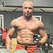 Adammalysz666 - mężczyzna, 32 lat, Toruń