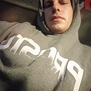 Adamek1254 - mężczyzna, 27 lat, Głogów