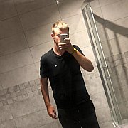 Wujek000 - mężczyzna, 24 lat, Poznań