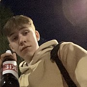 Dev0r - mężczyzna, 19 lat, Katowice