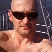 RobertW81