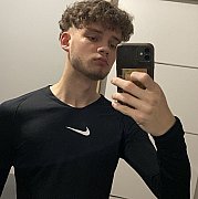 Grzesiekzflorydy - чоловік, 19 років, Łódź