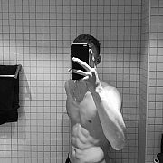 Alesssaandro - mężczyzna, 26 lat, Poznań