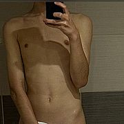 Sztukawinozledecyzje - чоловік, 19 років, Warszawa