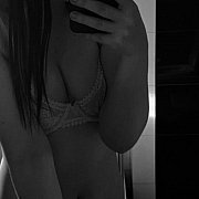 Normalneznajomosciwnienormalnymmiejscu