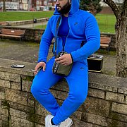 Alehandro212212 - чоловік, 30 років, Uxbridge