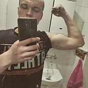 Robertxxx01 - mężczyzna, 24 lat, Poznań