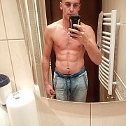Lukaszbes - mężczyzna, 28 lat, Rzeszów
