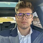 Kami03l - mężczyzna, 22 lat, Warszawa