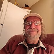 Dic2024 - чоловік, 63 років, Cadillac