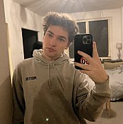 Patrykxxxkis - mężczyzna, 21 lat, Warszawa