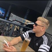 MeMe1991 - man, 34 years, Leeds