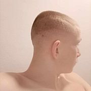 Dlugiziomeeek88 - mężczyzna, 19 lat, Tarnów