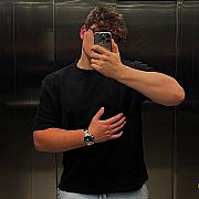 Artur13 - mężczyzna, 22 lat, Warszawa