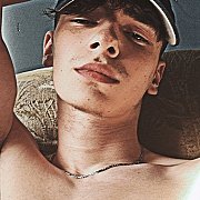 Karollll1221 - mężczyzna, 20 lat, Iława