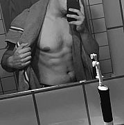 Hysome11 - mężczyzna, 22 lat, Katowice