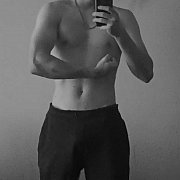 Mlody17cmmmm - mężczyzna, 20 lat, Warszawa