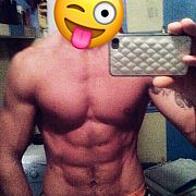 Hugoxxx - mężczyzna, 28 lat, Słupsk
