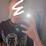 Dzozek - mężczyzna, 21 lat, Katowice