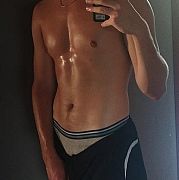 FfunboyY - mężczyzna, 19 lat, Wrocław