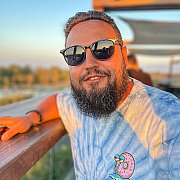 Szukamkolezankinadluzej - muž, 46 let, Bielsko-Biała