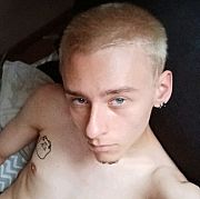 Michal290305 - mężczyzna, 21 lat, Poznań
