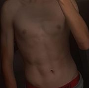 Jgftkk - чоловік, 21 років, Kraków