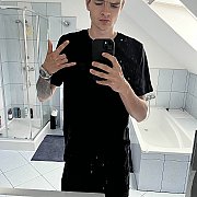 Adekroxikuux - mężczyzna, 25 lat, Warszawa