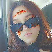 Jebae - žena, 20 let, Police