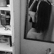 Nikola433 - žena, 21 let, Warszawa