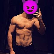 Dhot08 - mężczyzna, 22 lat, Katowice