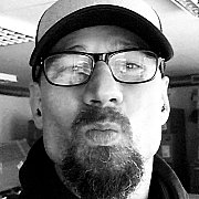 79Karol - mężczyzna, 45 lat, Poznań