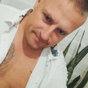 Mnbjfydt - mężczyzna, 44 lat, Hamburg