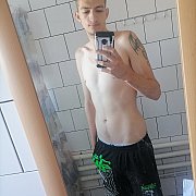 MikoStar - чоловік, 22 років, Tuchola