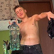 Miloszw - mężczyzna, 22 lat, Łomża