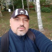 Qortez44L - mann, 45 Jahre, Płock