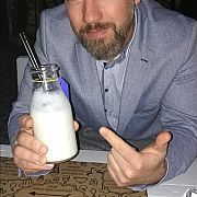 A4kir4a - mężczyzna, 46 lat, München