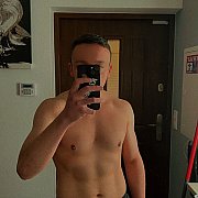 Aaadi - mężczyzna, 21 lat, Warszawa