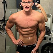JakubZa - mężczyzna, 22 lat, Warszawa