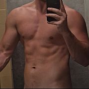 Duzy23cm - mężczyzna, 21 lat, Katowice