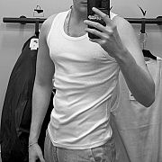 Vladislav08 - mężczyzna, 22 lat, Warszawa