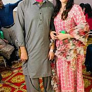 Huxy - пара (женщина 30 лет, транссексуалы 29 лет), Gujrat