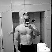 MlodyHetero2005 - mężczyzna, 20 lat, Kraków