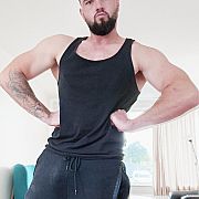 Playboy699 - mann, 29 Jahre, Hengelo