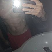 Dominikk20 - mężczyzna, 20 lat, Przemków