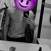22HotBartas22 - mężczyzna, 22 lat, Gdynia