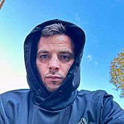 Kamil93DEINL - mężczyzna, 32 lat, Rees